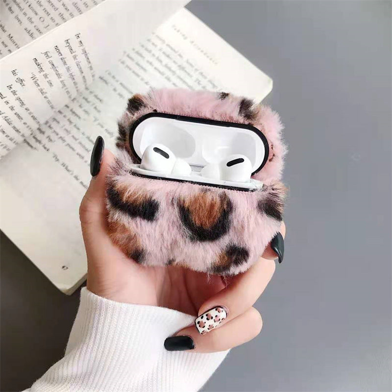 Leopard Print Plush Headphone Case